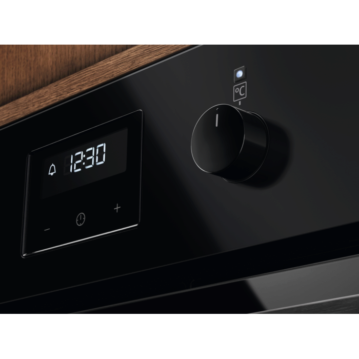 Electrolux - Cepeškrāsns - KOFGH70TK