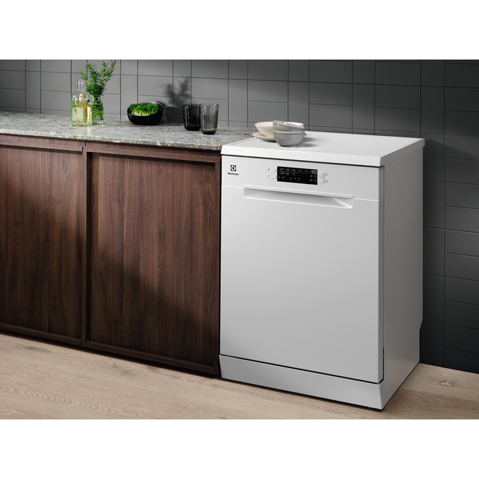 Electrolux - Brīvstāvoša trauku mazgājamā mašīna - ESM48310SW