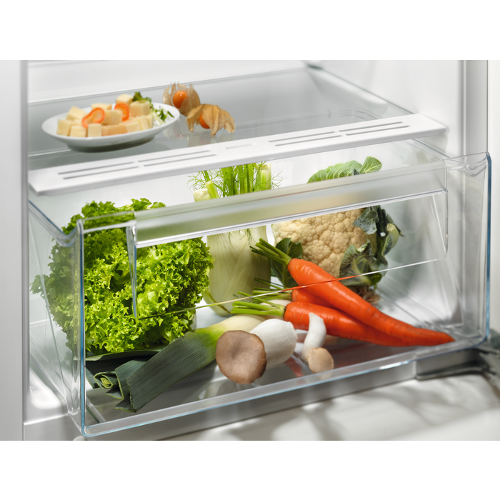 Electrolux - Iebūvējams ledusskapis - LRB3AE12S