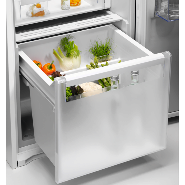 Electrolux - Iebūvējams ledusskapis - ERD6DE18S1