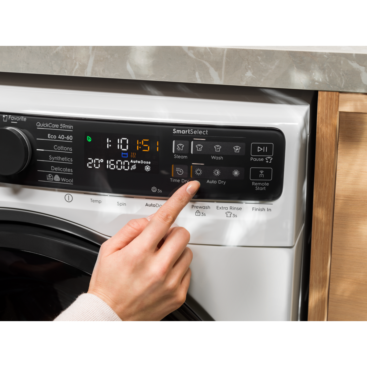 Electrolux - Brīvstāvoša veļas mašīna ar žāvētāju - EW8W7607QE
