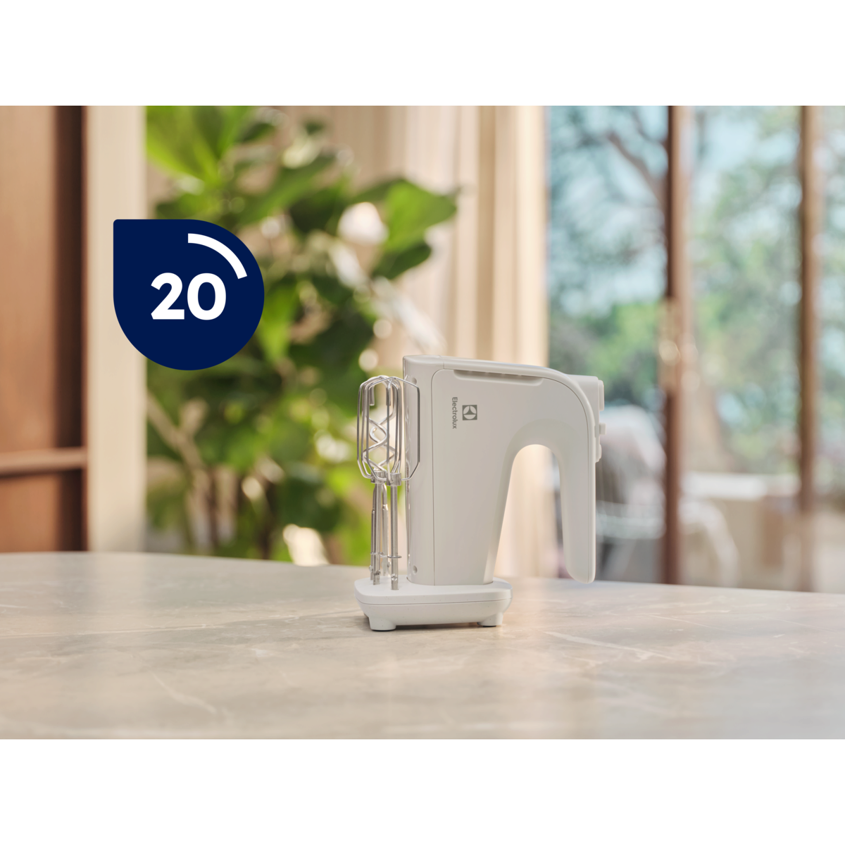 Electrolux - Rokas mikseris - EHM4W