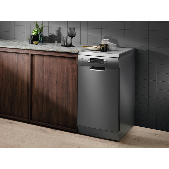 Electrolux - Brīvstāvoša trauku mazgājamā mašīna - ESS43210SX