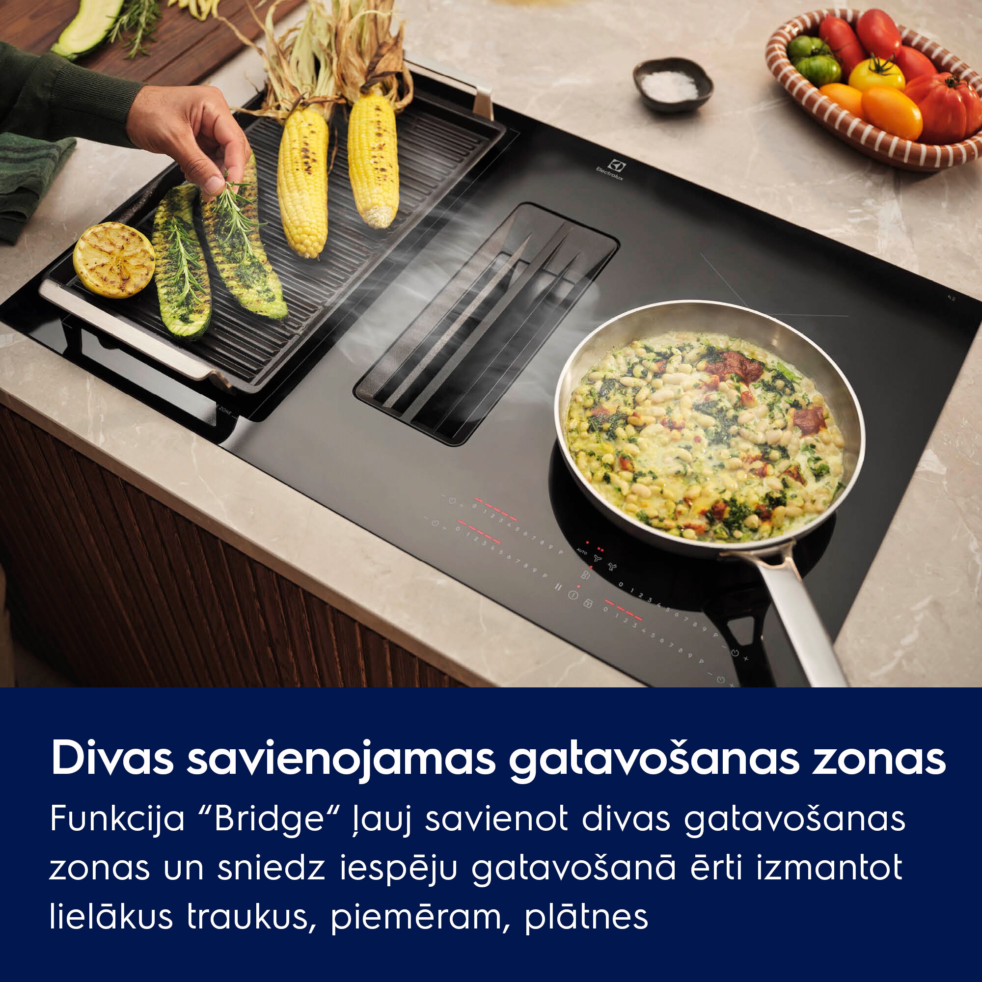 Electrolux - Plīts virsma ar iebūvētu nosūcēju - ECC8344