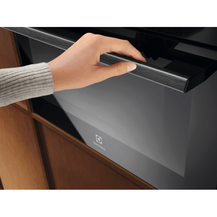 Electrolux - Cepeškrāsns - LVM9E2XZ