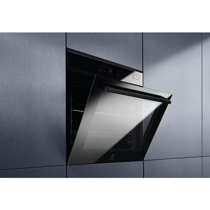 Electrolux - Tvaika cepeškrāsna - EOB8S39H