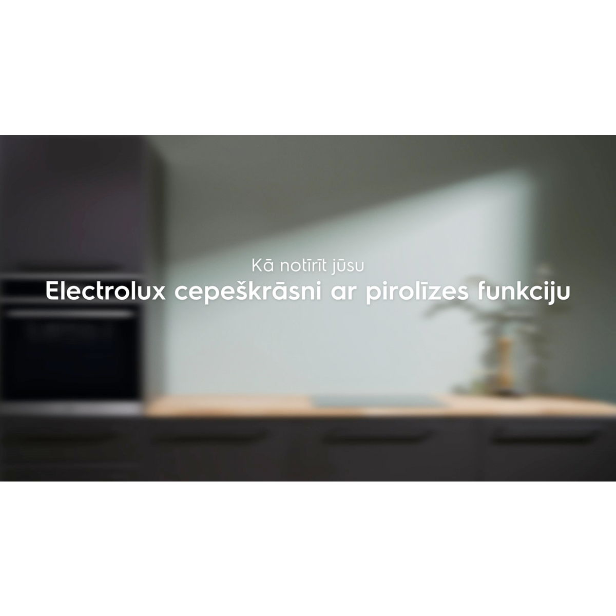 Electrolux - Cepeškrāsns ar pirolīzi - EOC9P31WX