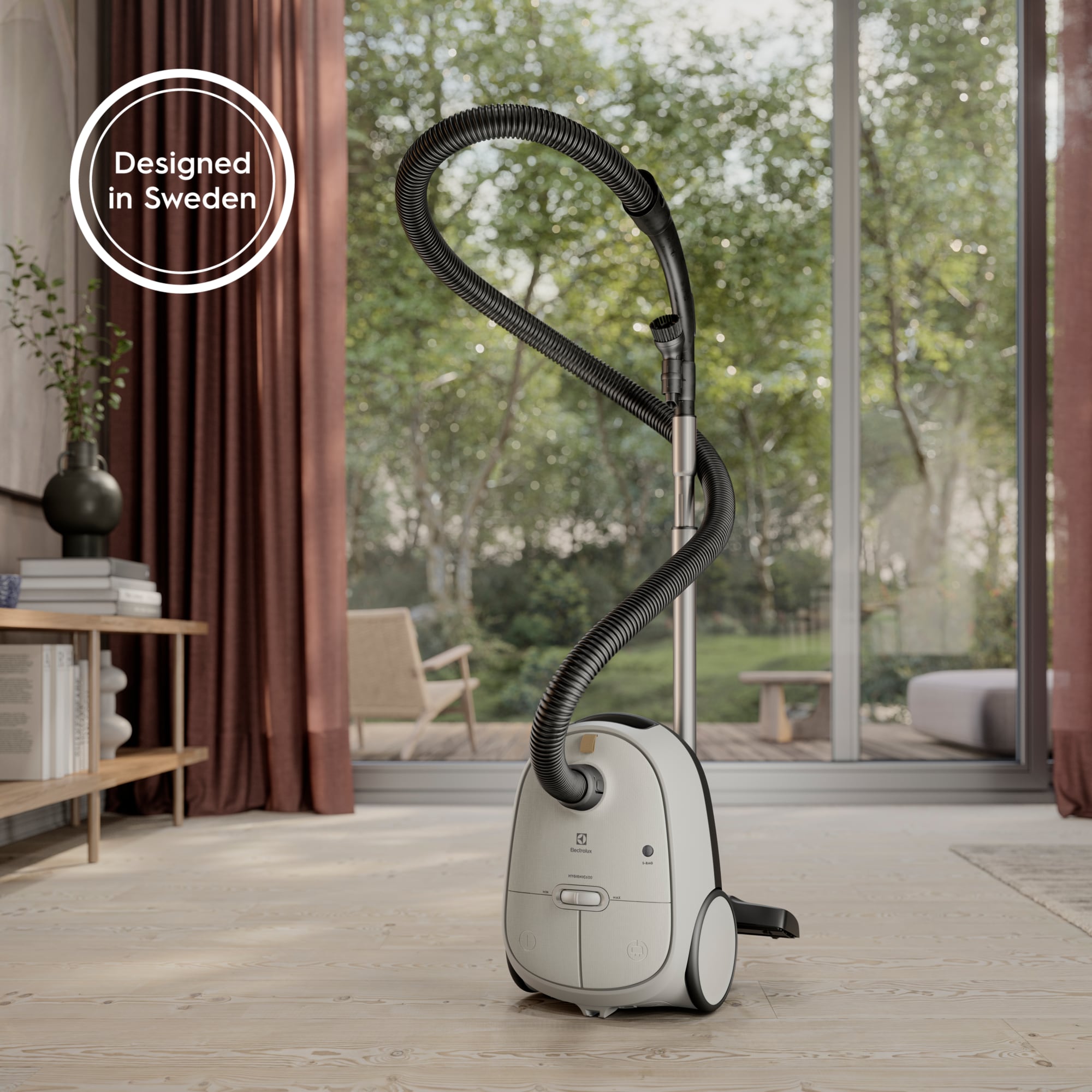 Electrolux - Putekļsūcējs ar vadu - EB61H6SW