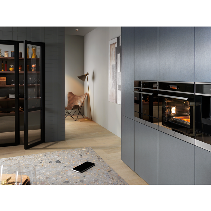 Electrolux - Cepeškrāsns - EOB8S39WX