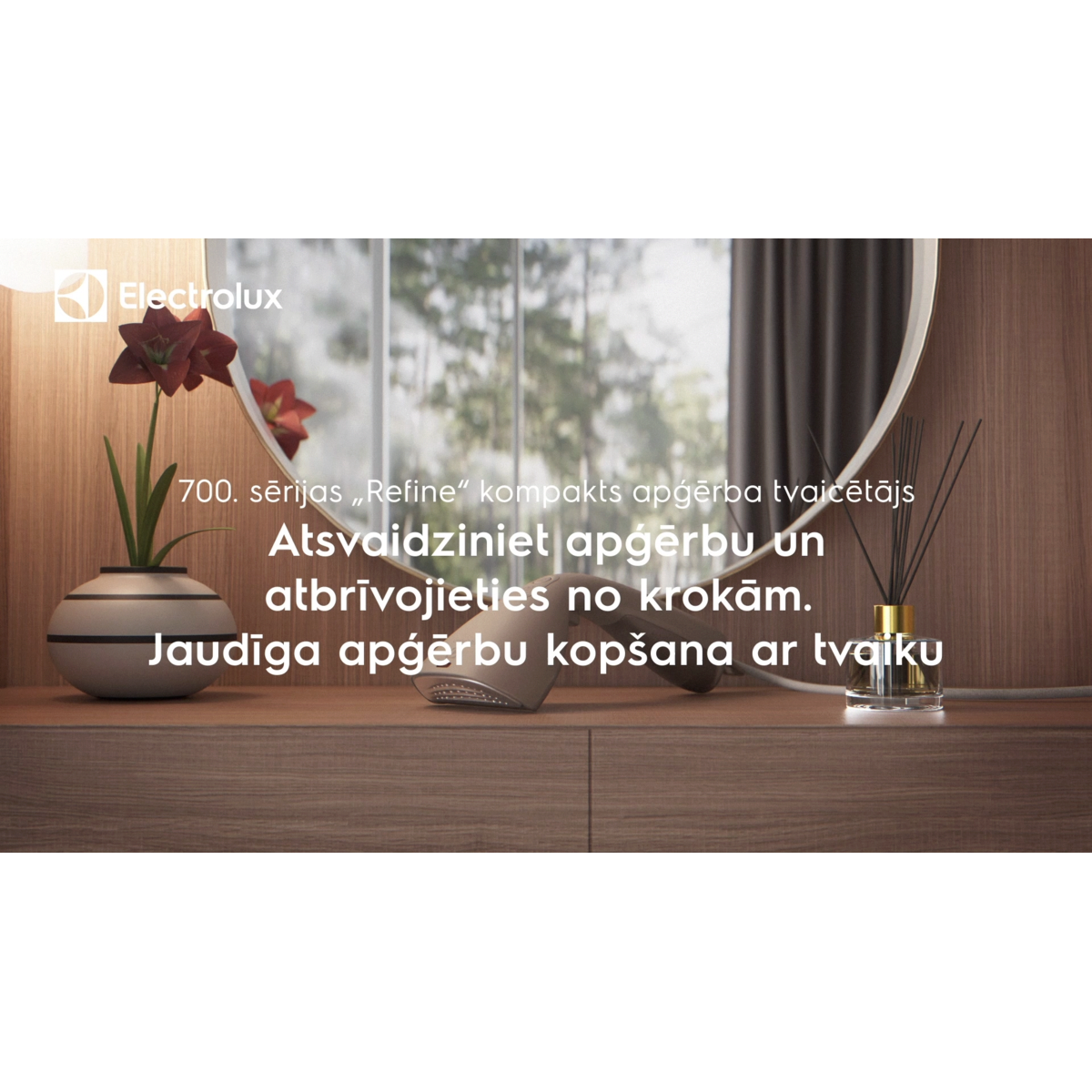 Electrolux - Tvaicētājs apģerbam - E7HS2-8WB
