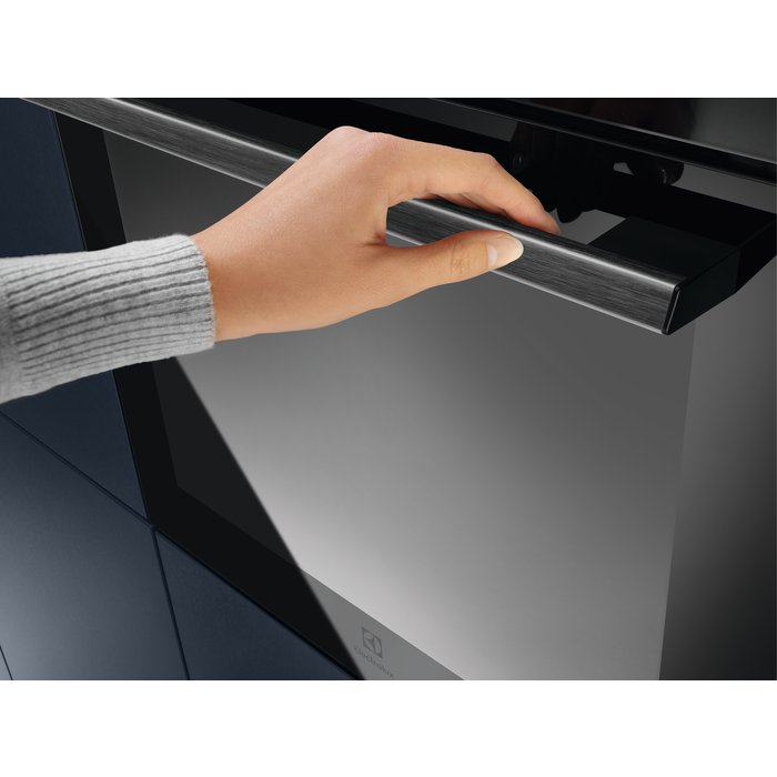 Electrolux - Cepeškrāsns - EOB8S39Z