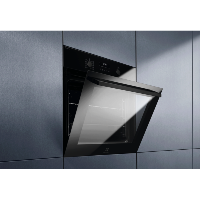 Electrolux - Cepeškrāsns - EOD6F77WZ