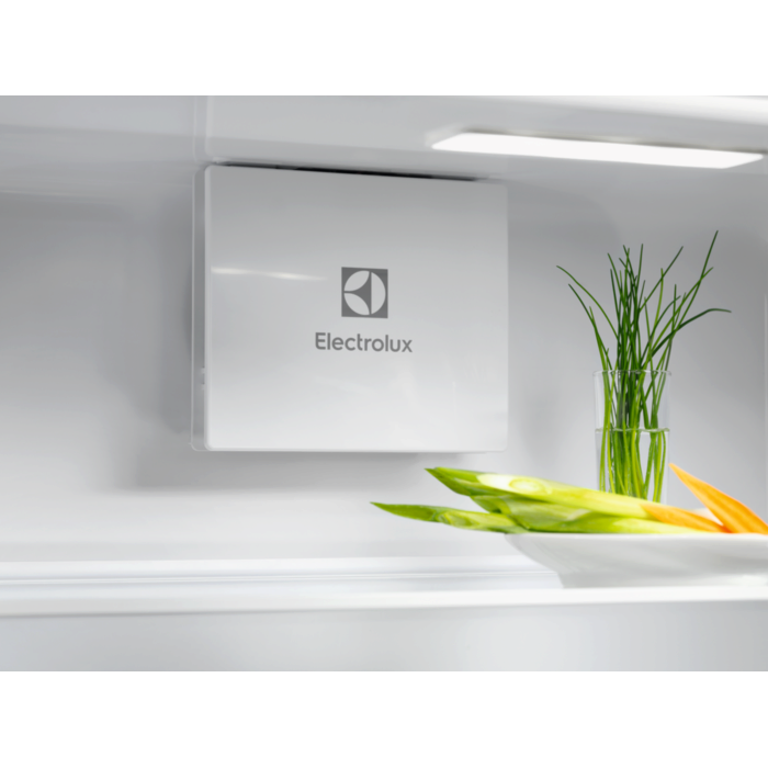 Electrolux - Iebūvējams ledusskapis - KRD6DE18S1