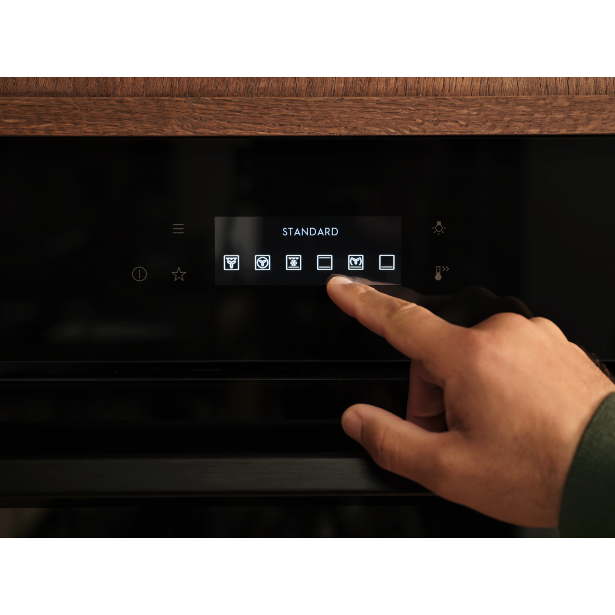 Electrolux - Kompaktā cepeškrāsns - EVM8E08X