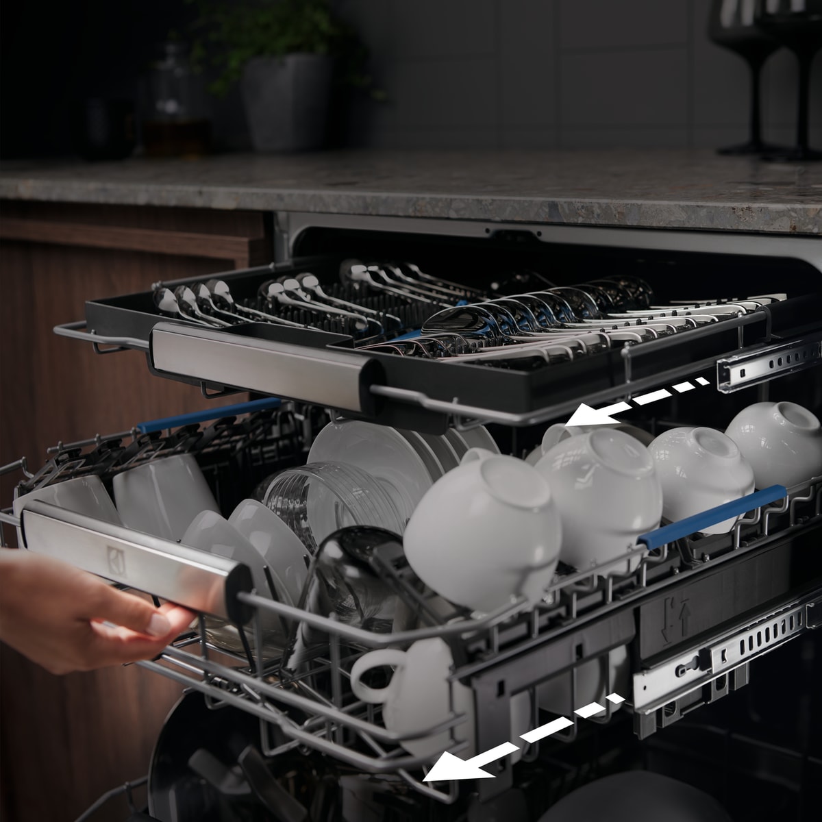 Electrolux - Trauku mašīna 60cm - KECA7400W
