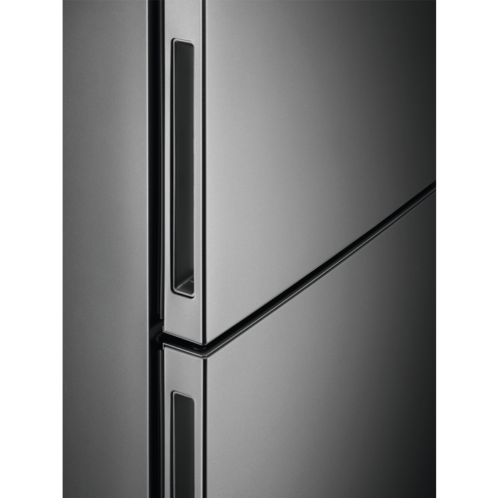 Electrolux - Brīvstāvošs ledusskapis ar saldētavu - LNT7ME36X3