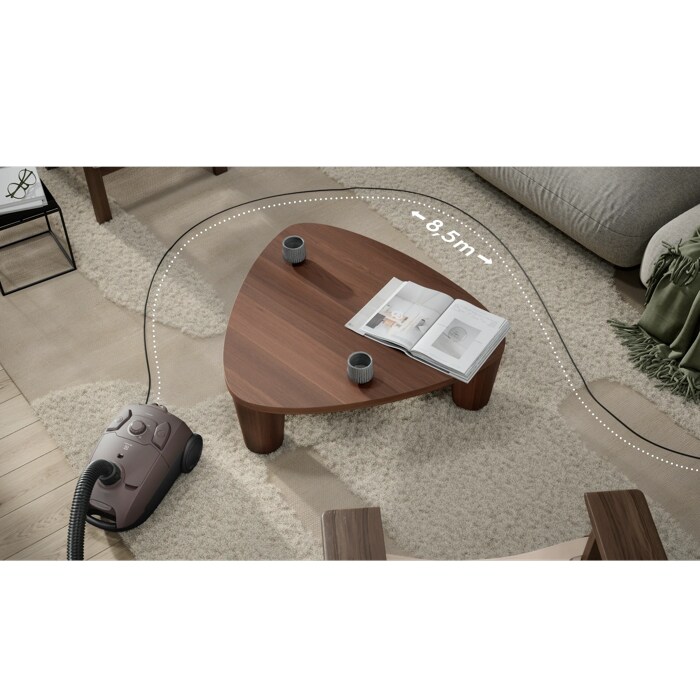 Clean without interruptions. The 8.5m cleaning radius gives you plenty of reach without changing the power outlet.