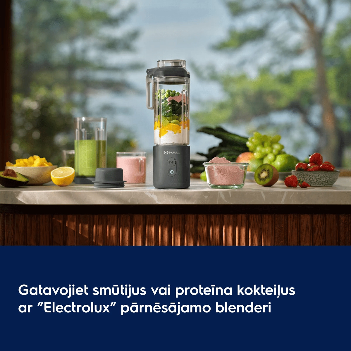 Gatavojiet smūtijus vai proteīna kokteiļus ar ”Electrolux” pārnēsājamo blenderi