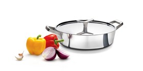 Infinite Chef zemais sautējumu katls ar pipariem, sīpoliem un ķiplokiem