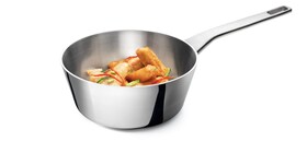 Gaļa gatavojas Conical Sauté konusveida sautēšanas traukā