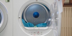 Žāvēšanas bumbas tuvplāns Electrolux žāvētājā